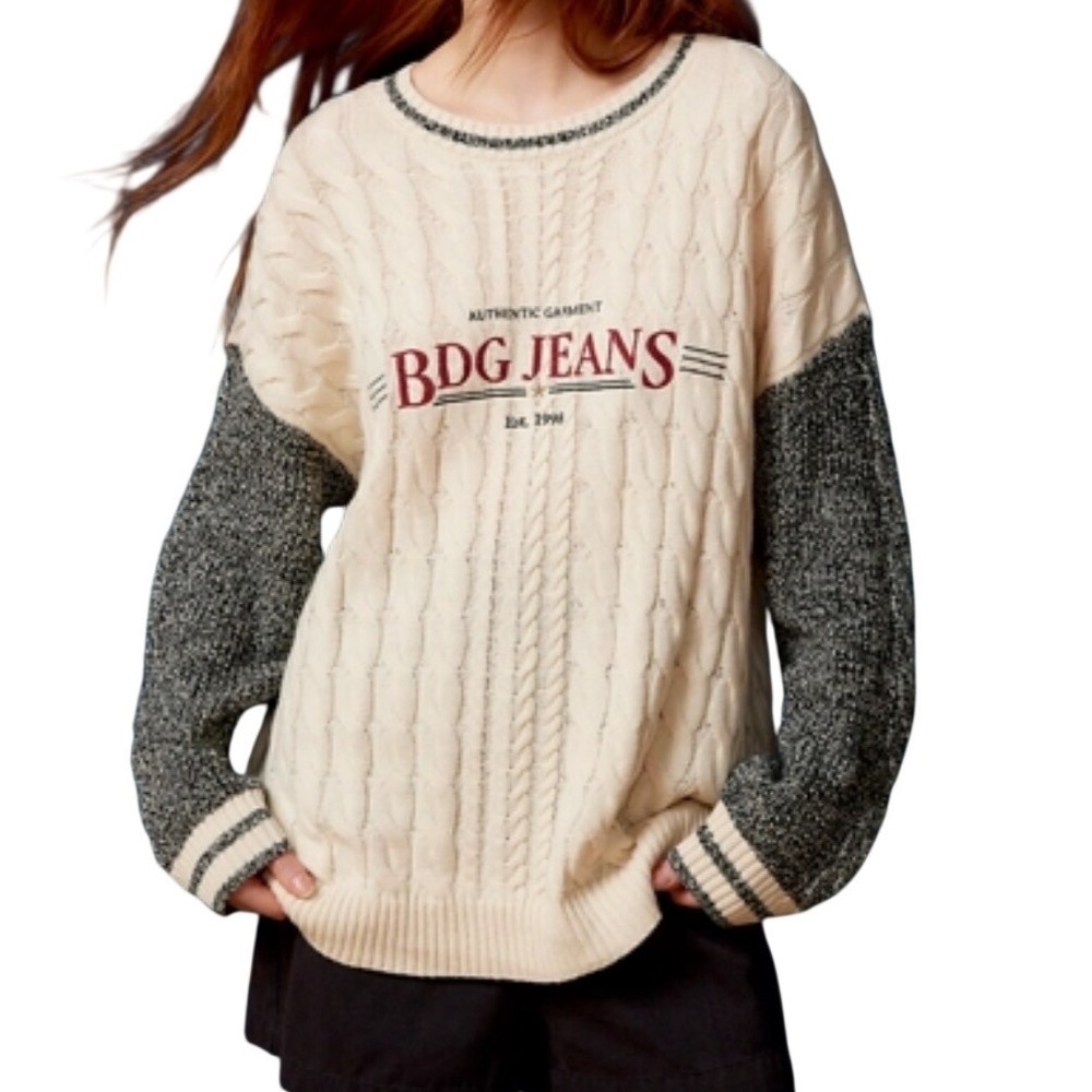 Urban Outfitters Logo BDG Jeans Thick Cable Knit Sweater sz XS Grunge Academia